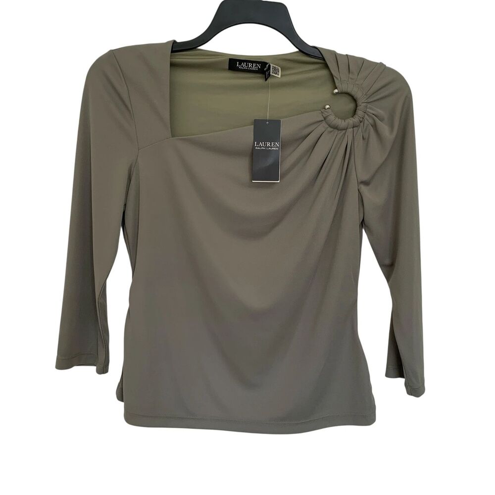 Lauren Ralph Lauren Women’s NWT green 3/4 sleeve scoop neck with silver half mo